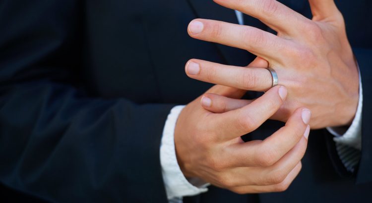 Men’s Rings, Ladies Rings, Wedding Rings, Engagement Rings, Touchwood